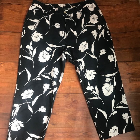 Ralph Lauren Cropped Navy Floral Pants - Picture 7 of 7